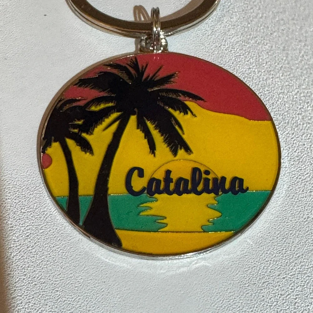 Catalina Florida‎ Souvenir Round Keychain Tropical Palm Tree Sunset Design